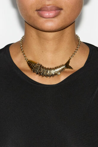 Choker ketting in de vorm van een riviervis
