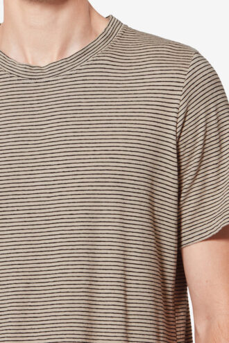 Gestreepte T-shirt met korte mouwen van katoen en linnen