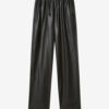 Nereane Fijne en soepele broek van imitatieleer Nereane Fijne en soepele broek van imitatieleer