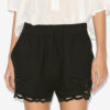 Safa korte broek met opengewerkt borduursel Safa korte broek met opengewerkt borduursel